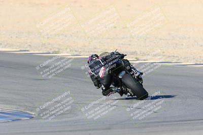 media/Jan-08-2022-SoCal Trackdays (Sat) [[1ec2777125]]/Turn 10 (2pm)/